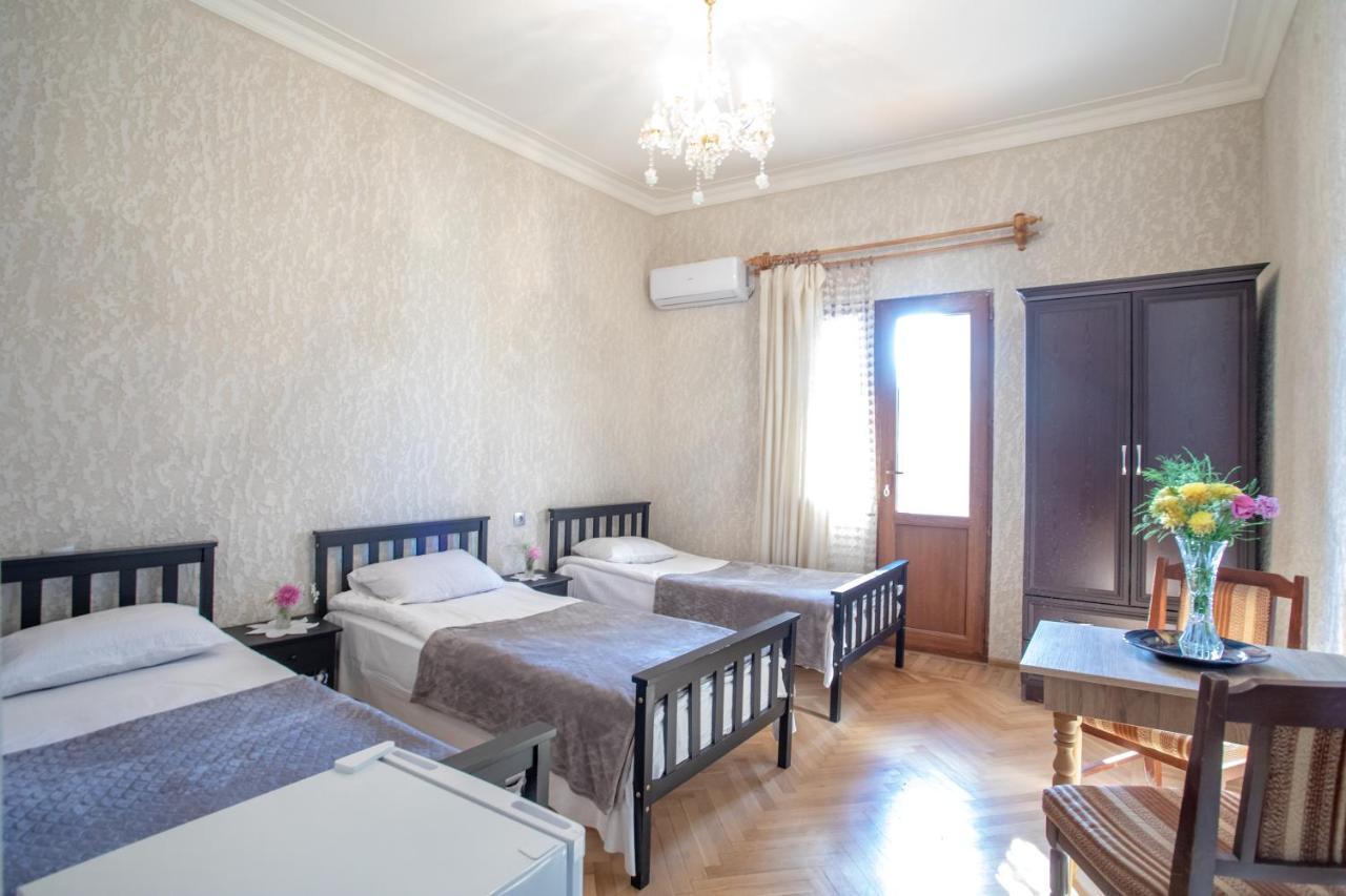 Gantiadi Hotel Kutaisi Exterior photo